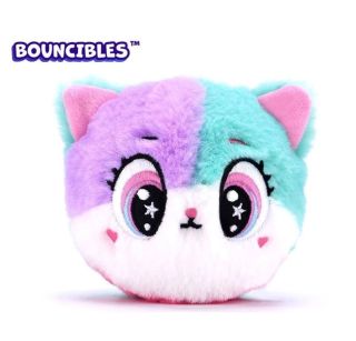 https://1url.cz/gJglX Bouncibles Theia je 8cm plyšová kočička s hvězdnýma očima, která okouzlí svou jemností, zasněnou...