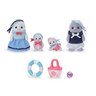 🧸 Popis produktu Sada Rodina tuleňů přináší čtyři roztomilé figurky z oblíbeného světa Sylvanian. Každá postavička má...