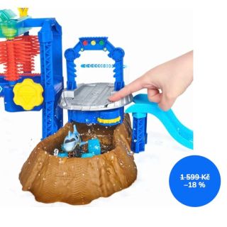 🌊🦈 Monster Jam – hrací set Megalodon Monster Wash (1:64) 🎀 Popis produktu Akční hrací set Monster Jam Megalodon Monster...