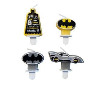 🎈 Oslav narozeniny jako superhrdina 🦸‍♂️! Připrav dort na stylovou párty se čtyřmi svíčkami s motivem Batmana — ideální...