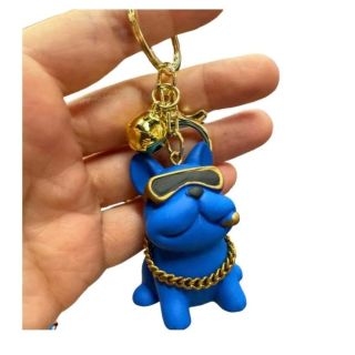 🐕 PŘÍVĚSEK PES – RŮZNÉ BARVY 🐕 Prodám roztomilý přívěsek ve tvaru pejska, který je dostupný v několika veselých barvách 🎨...